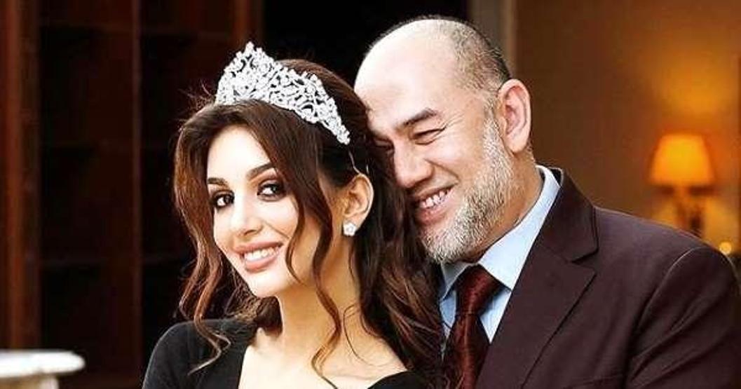 Malezya Kralı Sultan Abdullah törenle tacını giydi