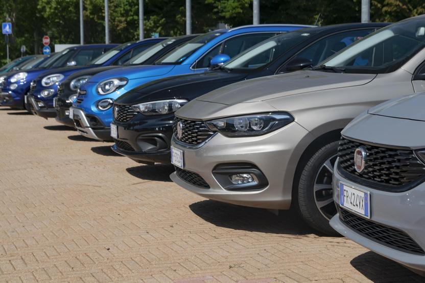 Merakla bekleniyordu Fiat ve Renaultun yeni fiyatları açıkladı