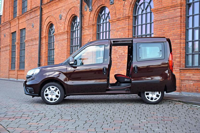 Merakla bekleniyordu Fiat ve Renaultun yeni fiyatları açıkladı