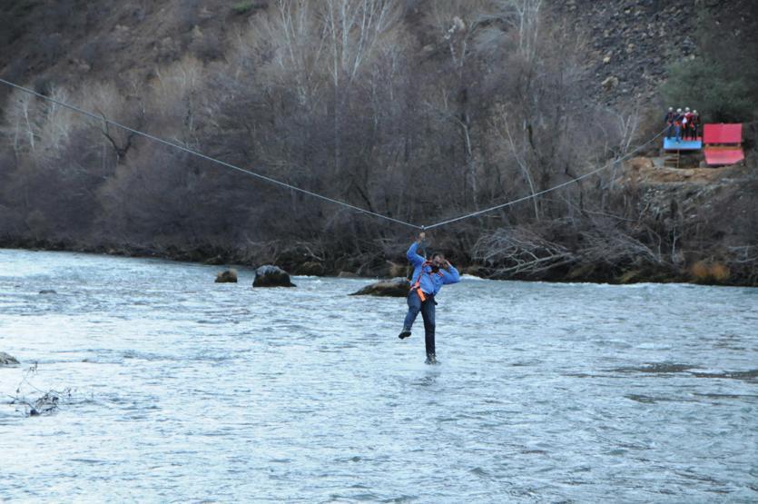 Munzur Vadisinde zipline heyecanı