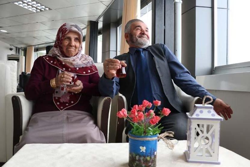 Huzurevinde ikinci baharlarını yaşıyorlar