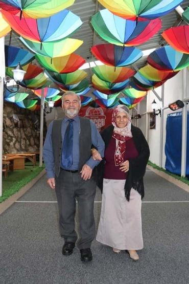 Huzurevinde ikinci baharlarını yaşıyorlar