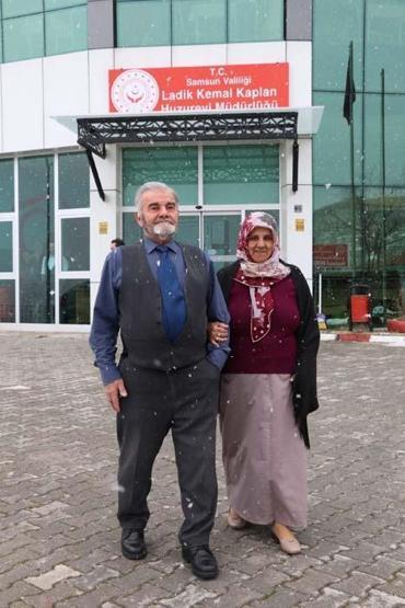 Huzurevinde ikinci baharlarını yaşıyorlar