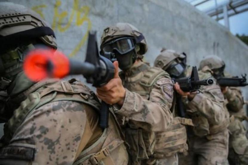 Türkiyenin ilk kadın komando astsubayları göreve hazır