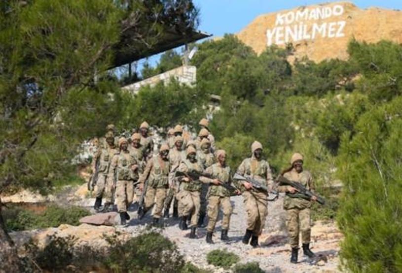 Türkiyenin ilk kadın komando astsubayları göreve hazır