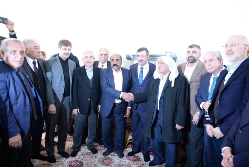 Mardinde husumetli aileler 5 bin kişinin katıldığı yemekle barıştı