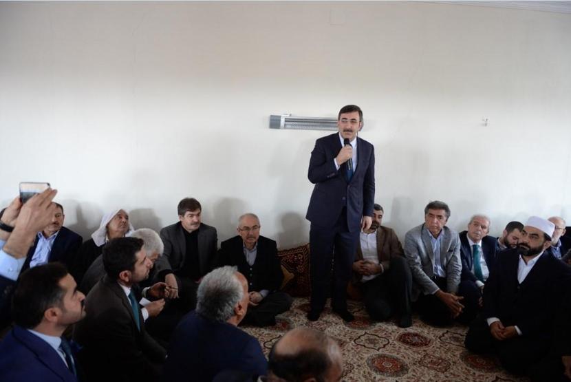 Mardinde husumetli aileler 5 bin kişinin katıldığı yemekle barıştı