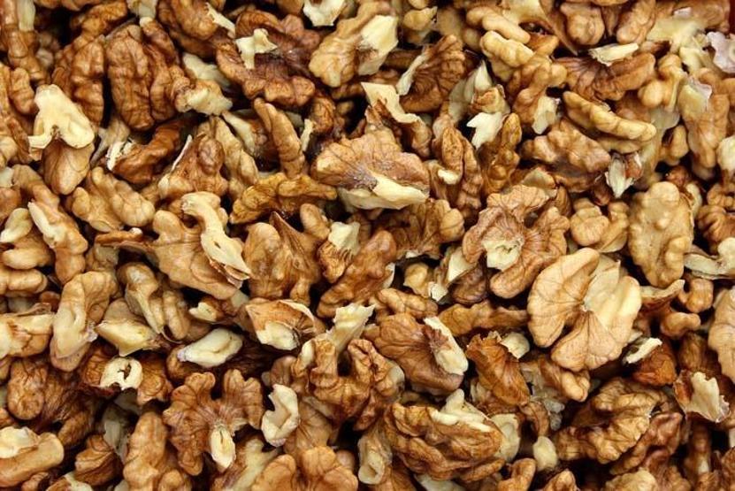 Açıkta satılan cevizde büyük tehlike Böyle görünüyorsa sakın almayın