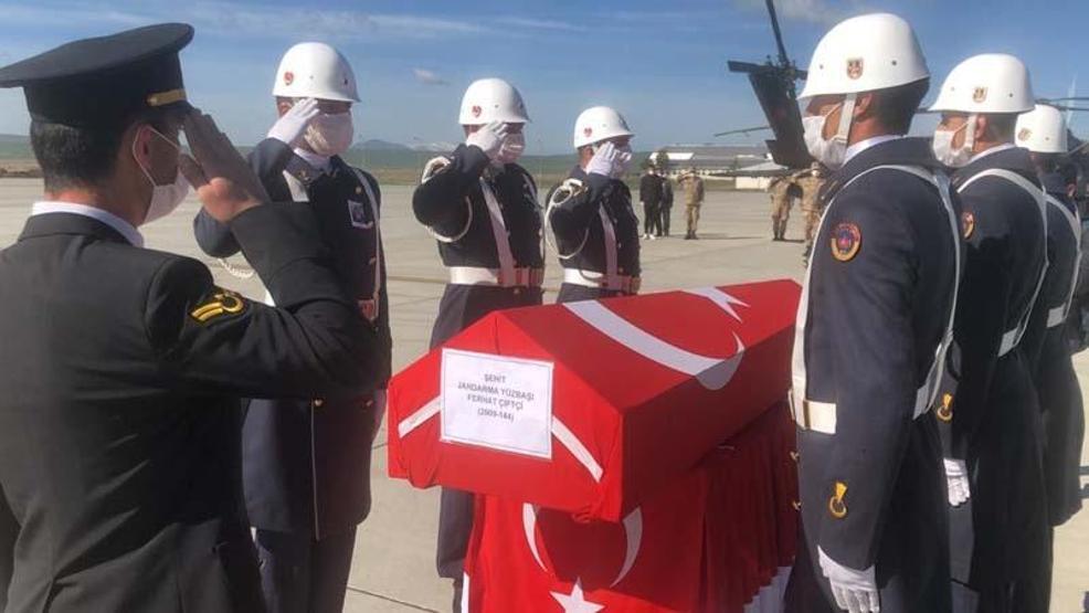 Şehit Yüzbaşı Ferhat Çiftçi, dualarla memleketine uğurlandı