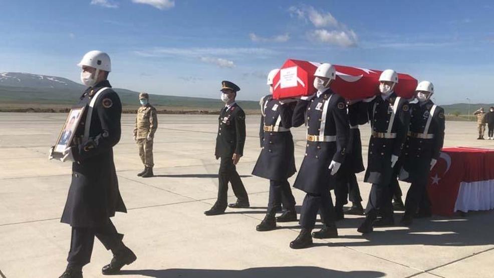 Şehit Yüzbaşı Ferhat Çiftçi, dualarla memleketine uğurlandı