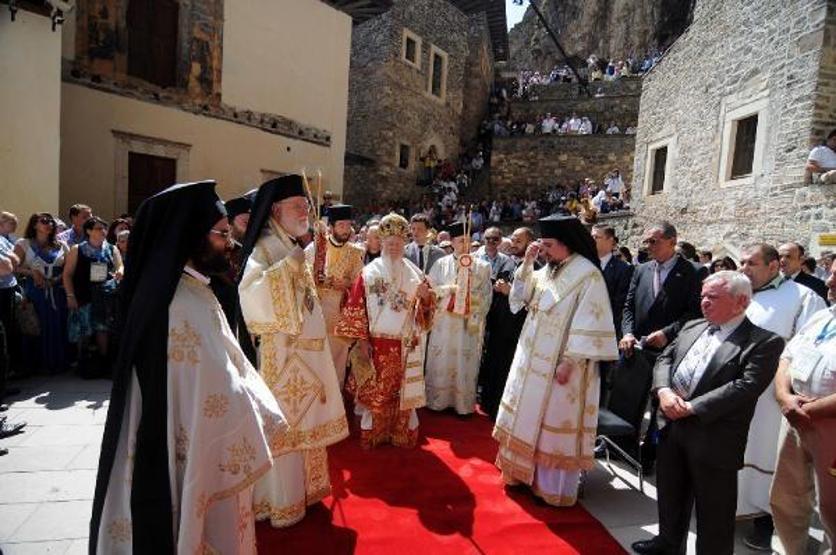 Son dakika... Sümela Manastırı’nda 5 yıl aradan sonra yapılacak ayin için geldiler