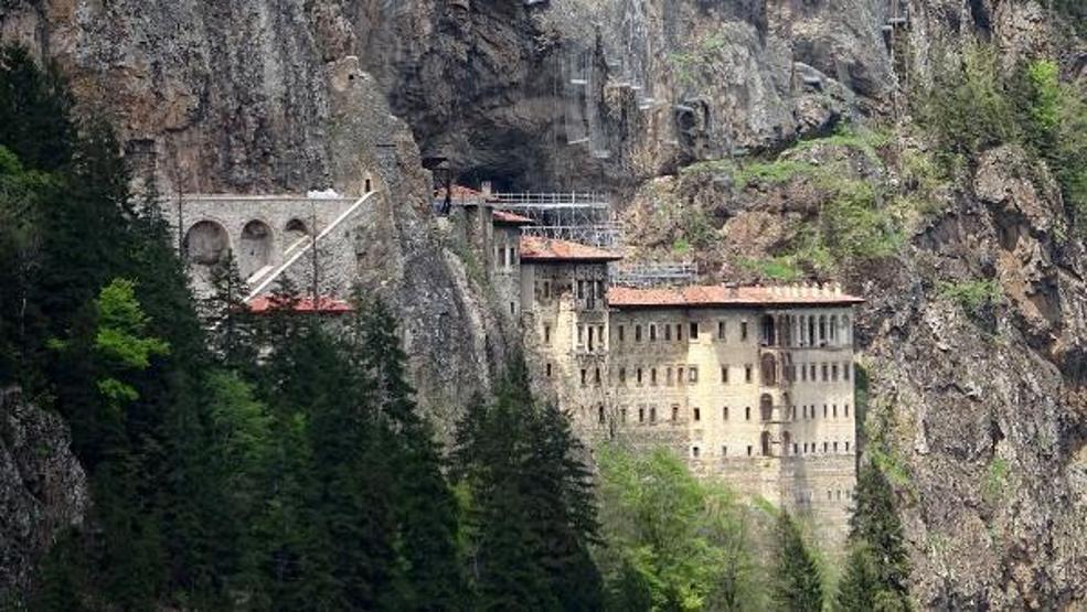 Son dakika... Sümela Manastırı’nda 5 yıl aradan sonra yapılacak ayin için geldiler