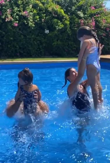 Buse ve Volkan Bahçekapılı çocuklar gibi eğlendiler