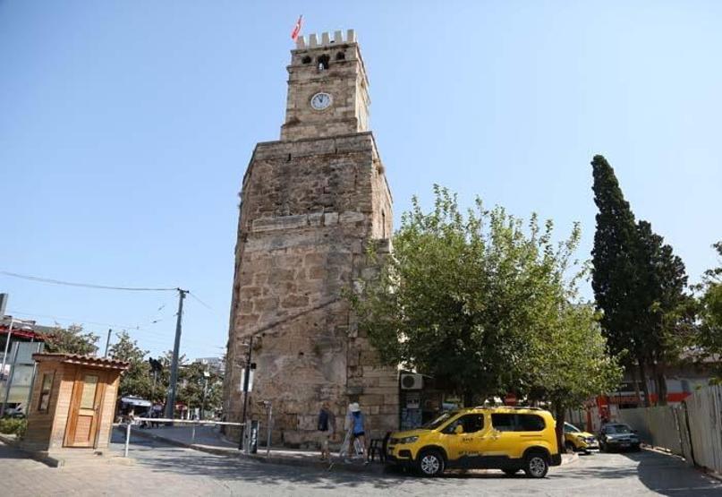 Antalyanın simgesi Saat Kulesine kubbe geliyor