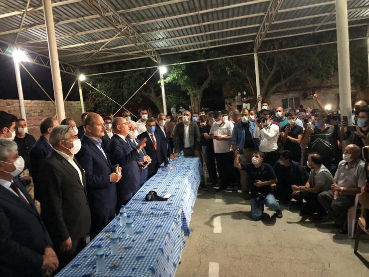 Bütün eşyaların yandığı odada sadece Türk bayrağı yanmadı