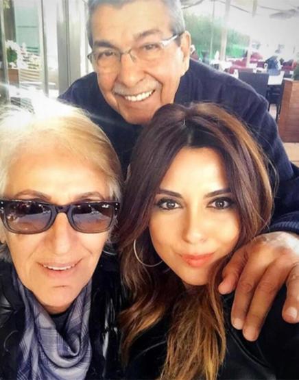 Aslı ve Saruhan Hünelin baba acısı