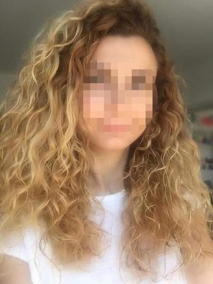 Görüntüler nedeniyle elbiselerini giydiği senarist eşinden şikayetçi oldu