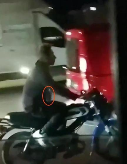 Para cezası caydırmadı; Bu kez minibüste yakalandı