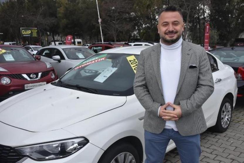 İkinci el otomobil fiyatları düşüşe geçti