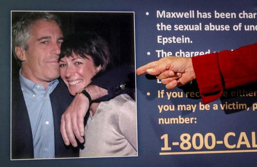 Ünlü yapımcıdan şok iddia: Epsteinda Donald Trump ve Bill Clintona ait gizli kasetler vardı