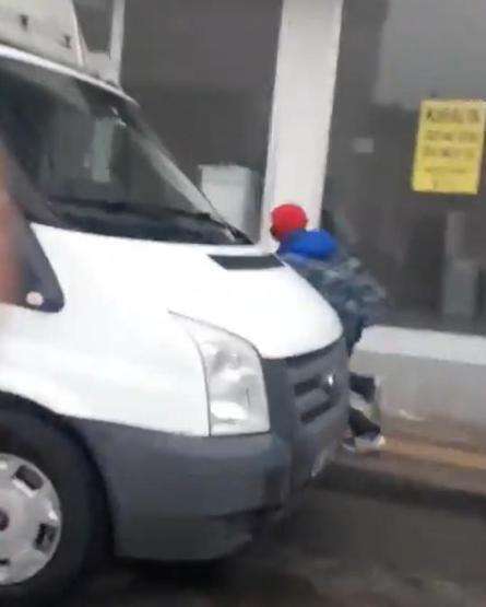 İğrenç olay Görüntüler büyük tepki topladı