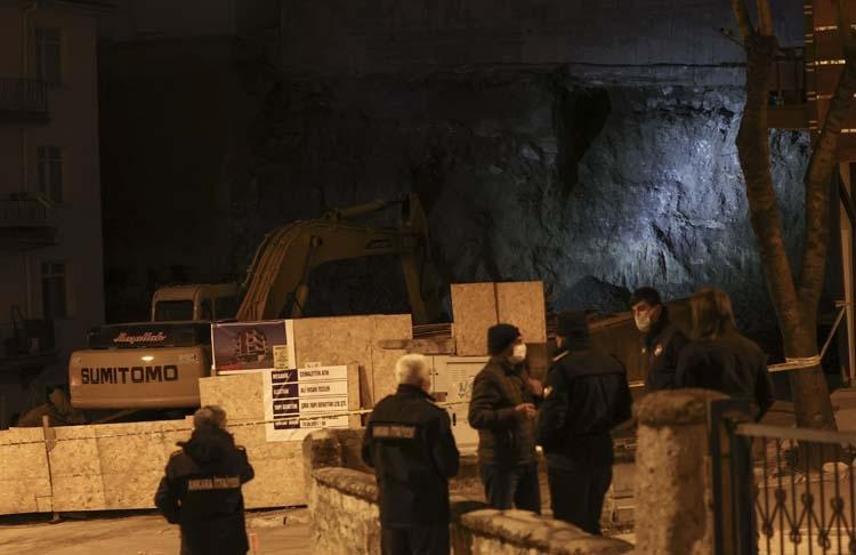 Ankarada çökme tehlikesi nedeniyle 8 katlı bina boşaltıldı