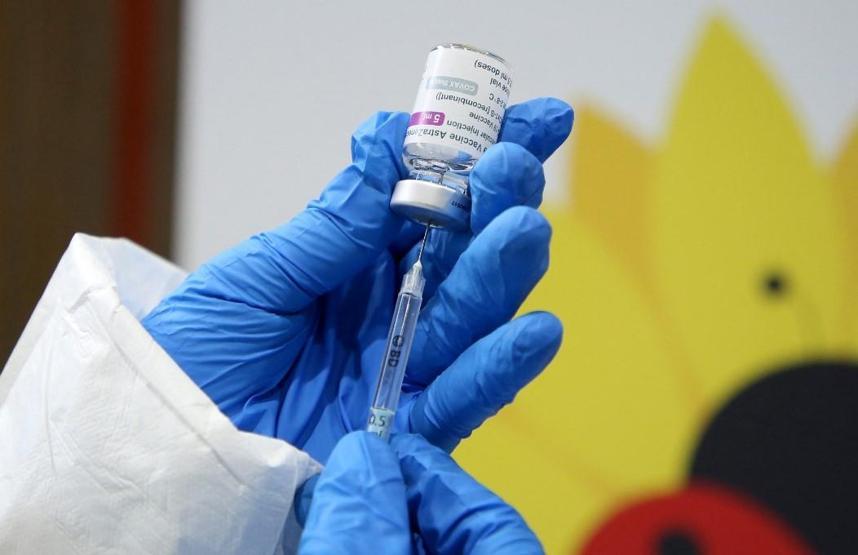 Oxford/AstraZeneca aşısının yeni yan etkisi ortaya çıktı