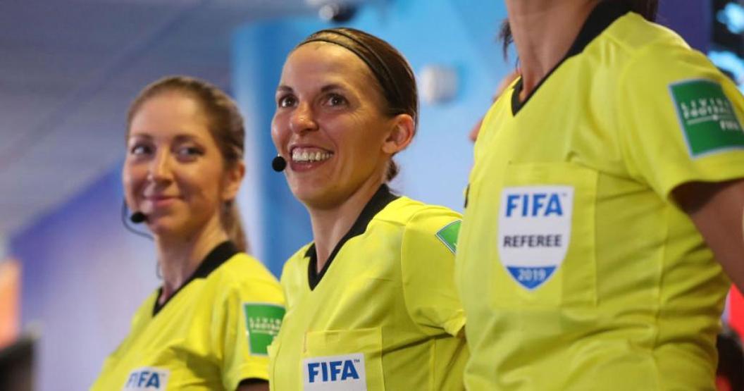 Son dakika... Stephanie Frappart Türkiye-İtalya maçıyla tarihe geçecek