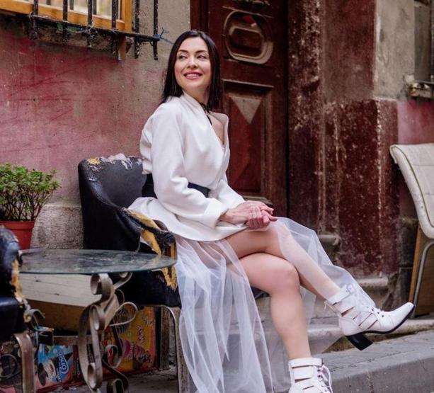 Arzu Yanardağ 15 yaşındaki kızı Alara ile modellik yaptı