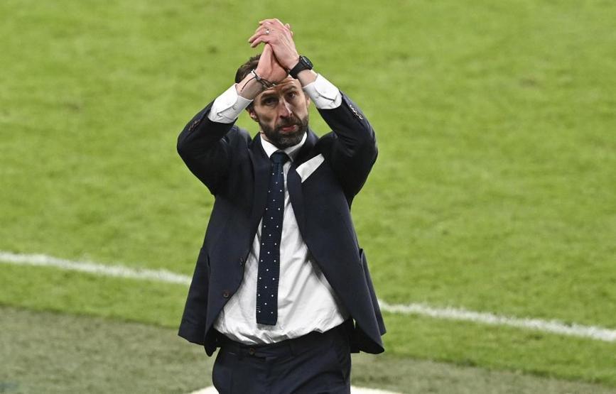 Son dakika... Southgate 25 yıl sonra borcunu ödedi