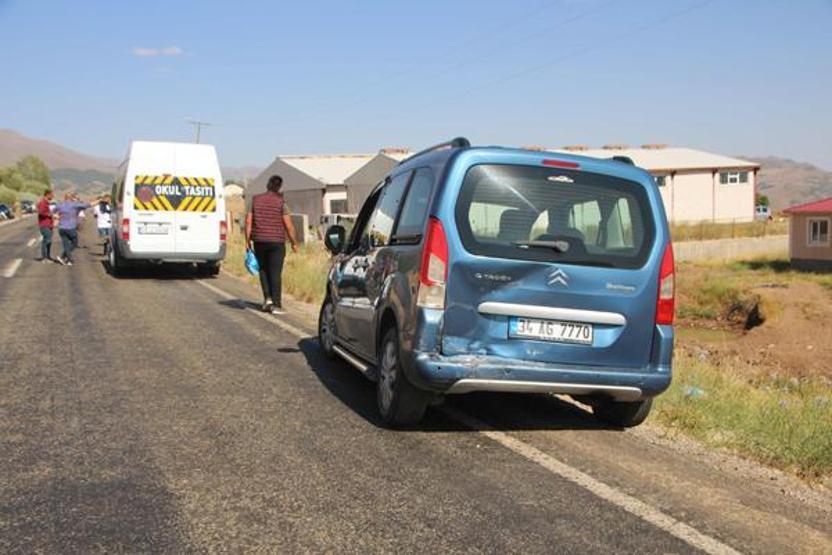 Düğün konvoyunda zincirleme kaza: 8 yaralı