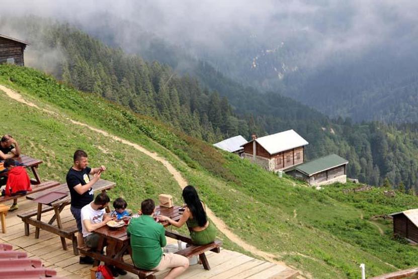 Karadeniz'e doğa tatili ilgisi! Hafta sonu doluluk oranı yüzde 100'e ulaşıyor