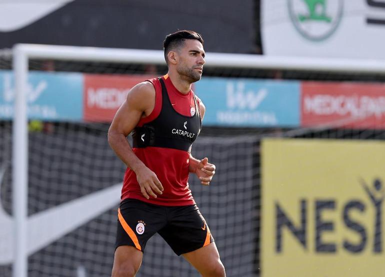 Galatasarayda Falcao dönemi hayal kırıklığıyla sona erdi