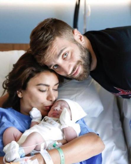 Pelin Akil bakıcı sorunundan dert yandı