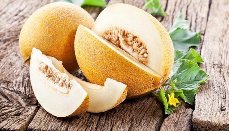 Karpuz ve kavun çekirdeğinin bu faydasına çok şaşıracaksınız Sakın çöpe atmayın... Çiğ veya kurutulmuş hiç farketmez Bakın ne işe yarıyormuş