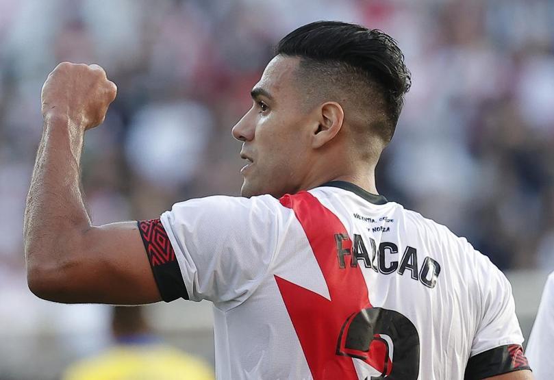 Son dakika... Falcao Galatasaraya ekstra maliyet çıkardı