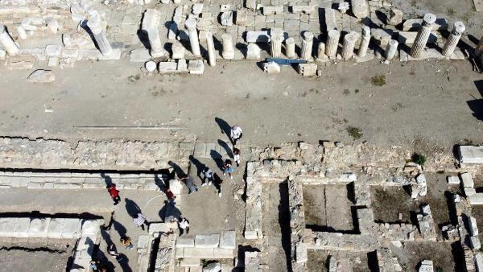 Stratonikeiada 1600 yıllık mozaikler gün yüzüne çıkarılıyor