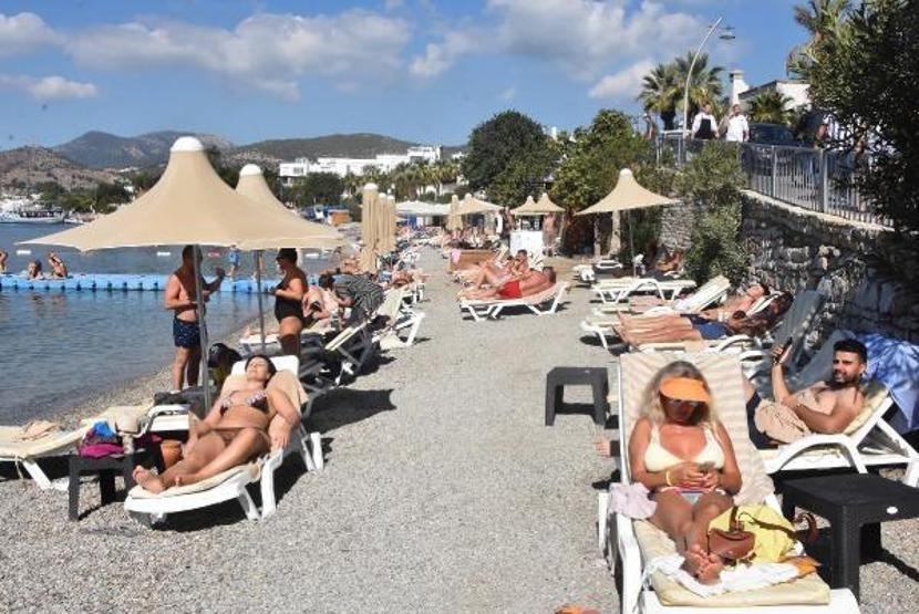Bodrumda ekim ayında deniz keyfi