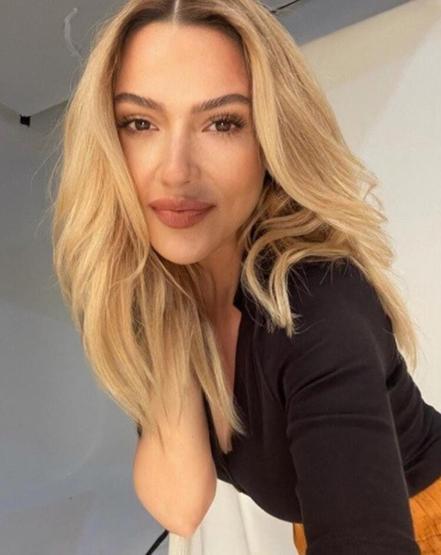 Kullanıcılar, büyük bir şaşkınlık yaşadı Hadise mi Gigi Hadid mi karar veremedi