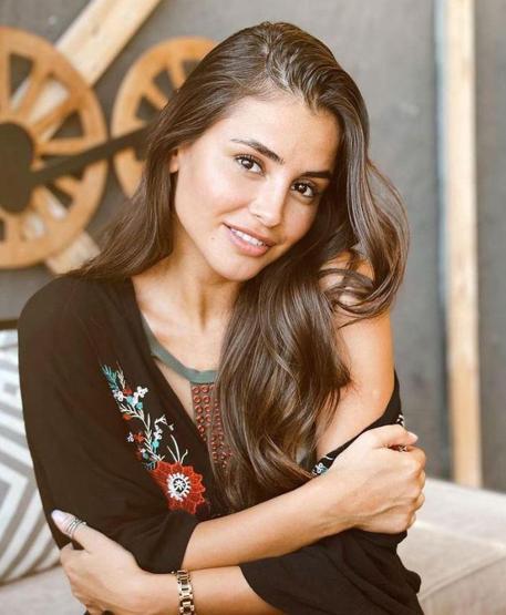 Hazal Çağlar sosyal medyayı salladı