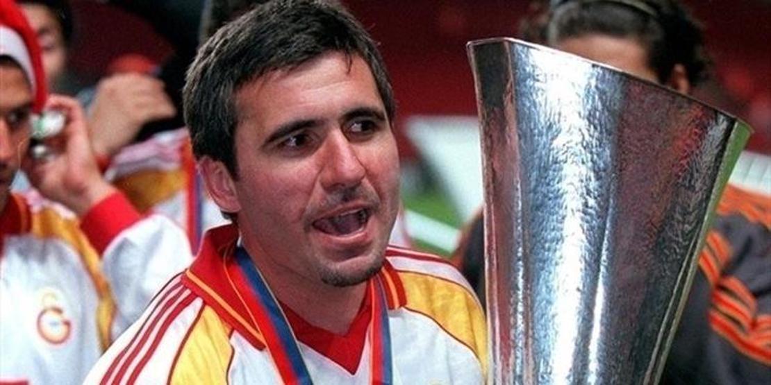 Son 25 yılın en iyi futbolcuları belirlendi Türkiyede oynayan 5 futbolcu da listede