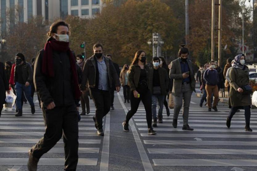 Bilim Kurulu’nun gündemi maske