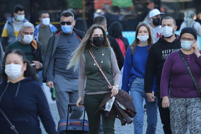 Bilim Kurulu’nun gündemi maske