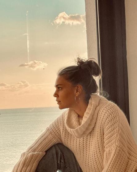 Aslı Enver yaptığı reklam anlaşmasıyla gündemde