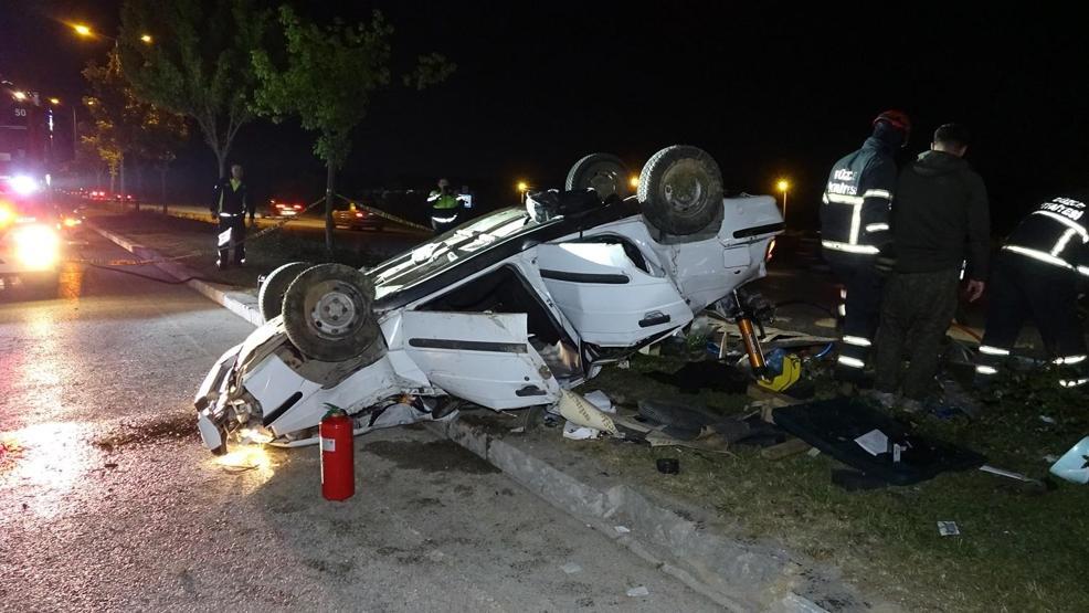 Otostop yapan üniversitelilerin bindiği otomobil takla attı: 5 yaralı