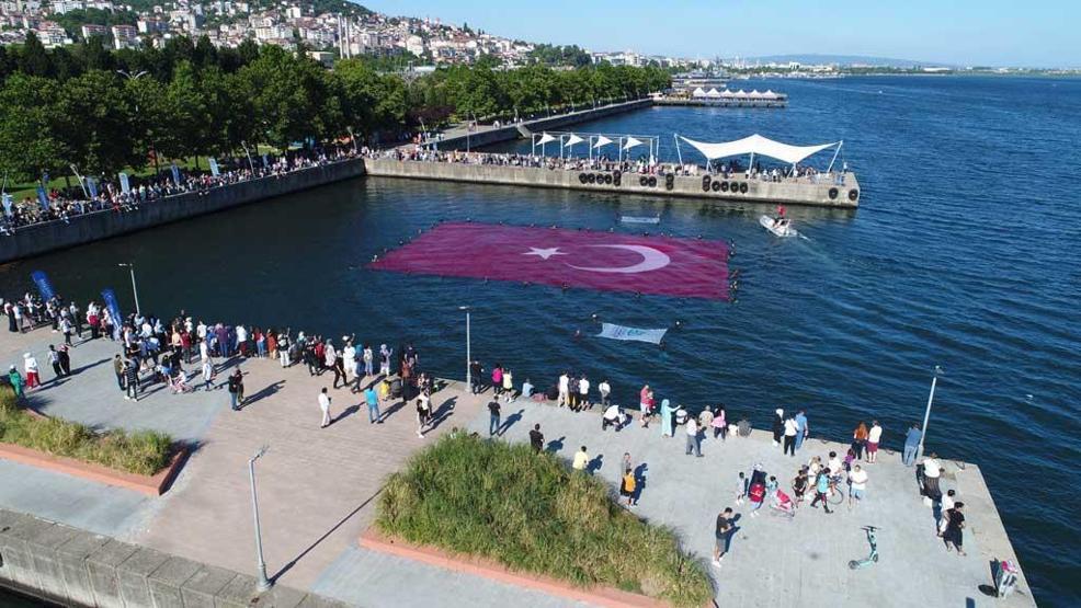 İzmit Körfezi'ni taçlandırdı: "Sıradaki hedef dünya rekoru"