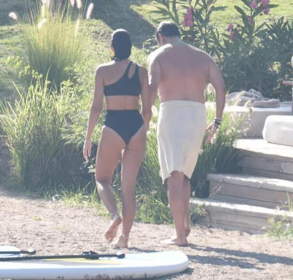 Tuvana Türkay ve İzzet Antebinin aşk tatili bitmek bilmiyor
