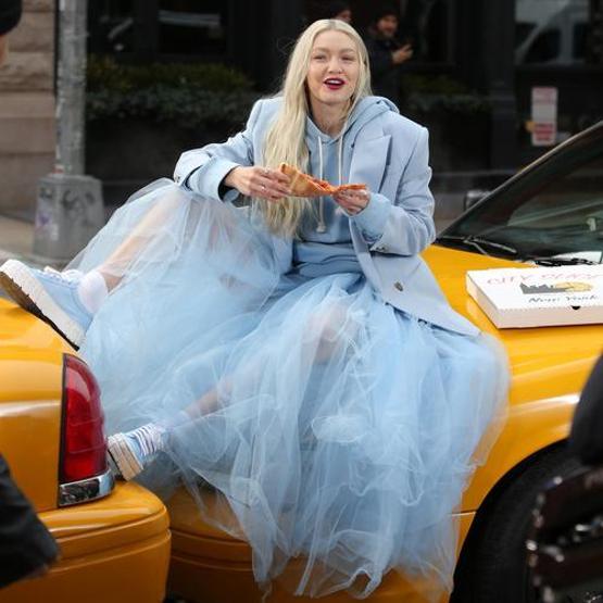 Gigi Hadid kendi markasını kuruyor