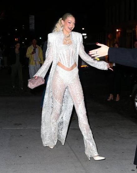 Gigi Hadid kendi markasını kuruyor