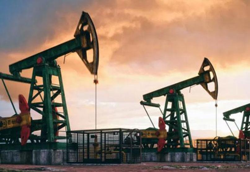 Tahminler daha aşağısı için Petrolde düşüş ivme kazandı